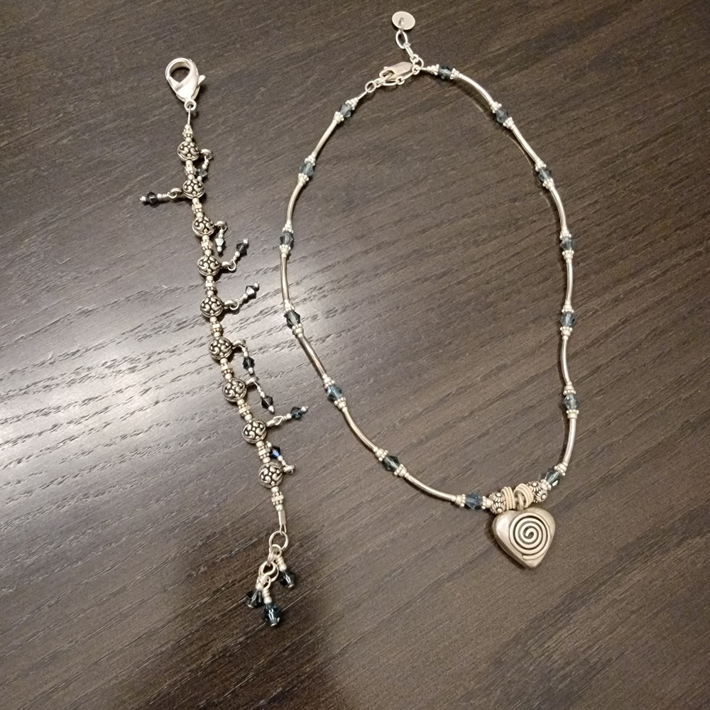 Matching Necklace and Bracelet Set